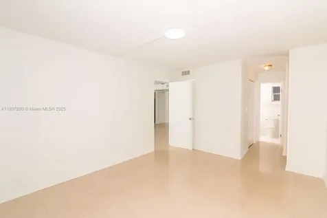 447 NE 195th Street Miami FL 33179
