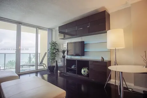 2501 S Ocean Drive Hollywood FL 33019