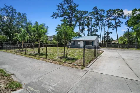 4736 Lake Worth Road Green Acres FL 33463