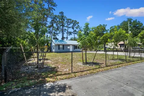 4736 Lake Worth Road Green Acres FL 33463