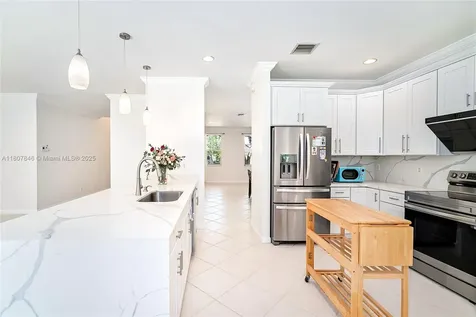 850 Nandina Drive Weston FL 33327