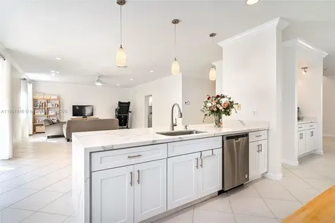 850 Nandina Drive Weston FL 33327