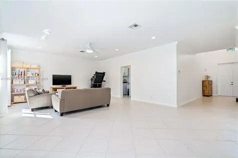 850 Nandina Drive Weston FL 33327