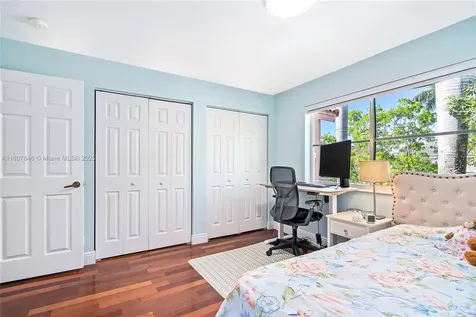 850 Nandina Drive Weston FL 33327