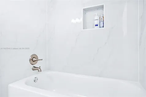 850 Nandina Drive Weston FL 33327