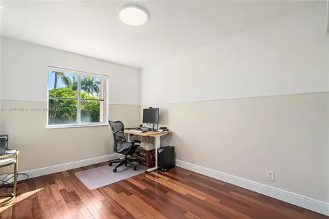 850 Nandina Drive Weston FL 33327