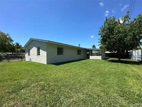 18735 SW 99th Road Cutler Bay FL 33157