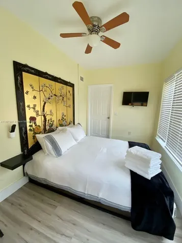 1074 NW 49th Street Miami FL 33127