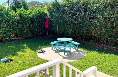 1074 NW 49th Street Miami FL 33127