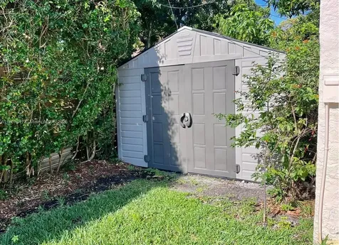 1074 NW 49th Street Miami FL 33127
