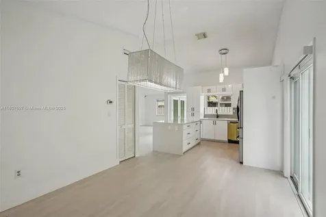 731 Briarwood Terrace Davie FL 33325