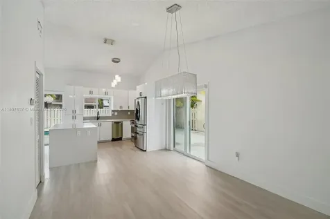 731 Briarwood Terrace Davie FL 33325