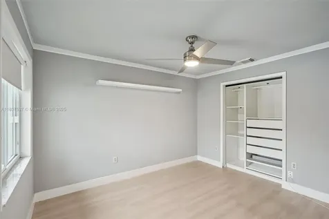 731 Briarwood Terrace Davie FL 33325