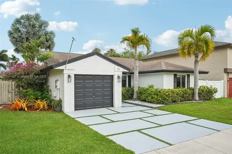 731 Briarwood Terrace Davie FL 33325