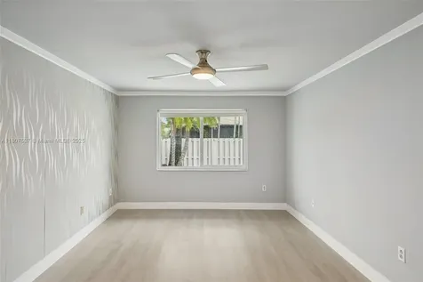 731 Briarwood Terrace Davie FL 33325