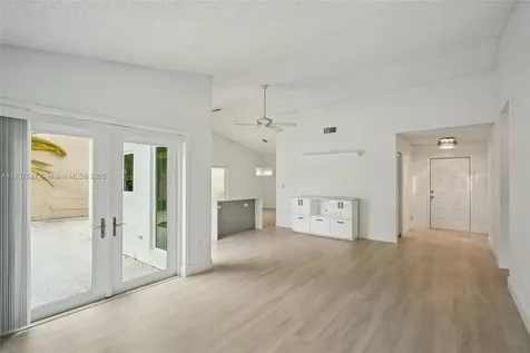 731 Briarwood Terrace Davie FL 33325