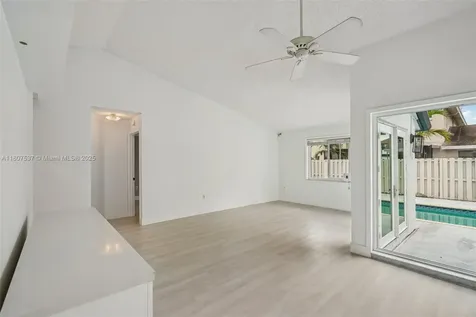 731 Briarwood Terrace Davie FL 33325