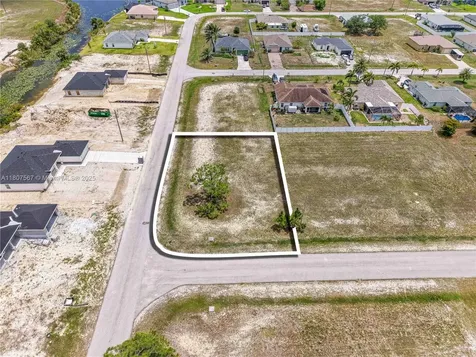 1104 NE 40th Street Other City - In The State Of Florida FL 33914