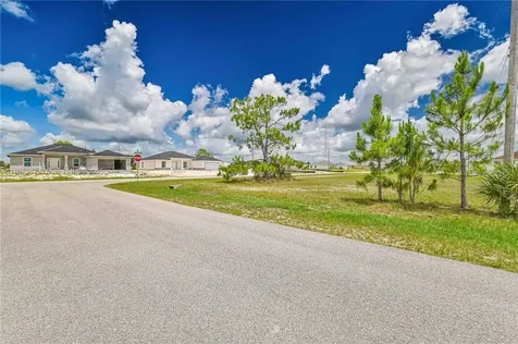 1104 NE 40th Street Other City - In The State Of Florida FL 33914