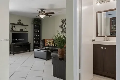 131 SW 97th Avenue Pembroke Pines FL 33025