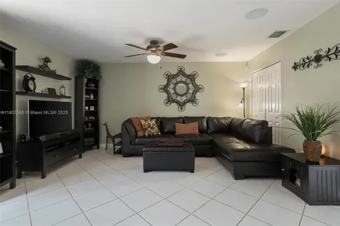 131 SW 97th Avenue Pembroke Pines FL 33025