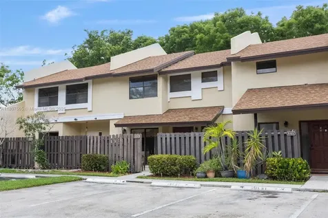 131 SW 97th Avenue Pembroke Pines FL 33025