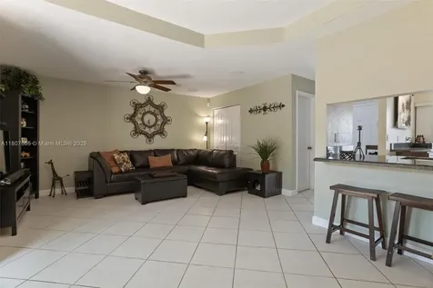 131 SW 97th Avenue Pembroke Pines FL 33025