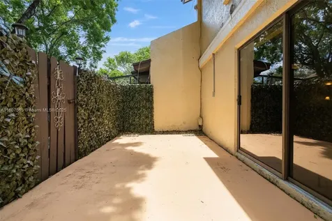 131 SW 97th Avenue Pembroke Pines FL 33025