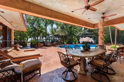 5725 N Bayshore Drive Miami FL 33137