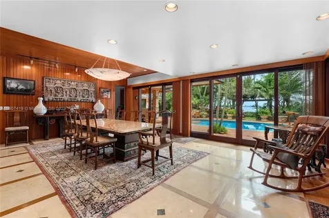 5725 N Bayshore Drive Miami FL 33137
