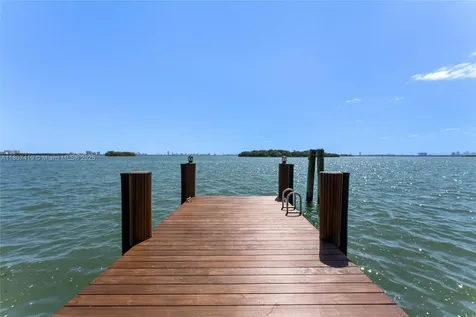 5725 N Bayshore Drive Miami FL 33137