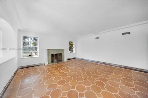 5757 Alton Road Miami Beach FL 33140