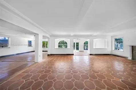 5757 Alton Road Miami Beach FL 33140
