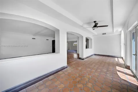5757 Alton Road Miami Beach FL 33140