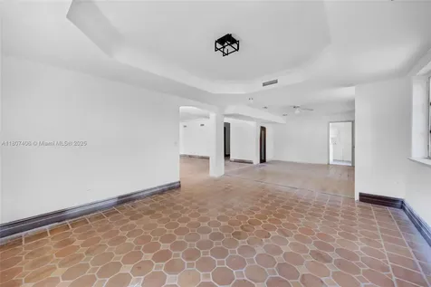 5757 Alton Road Miami Beach FL 33140