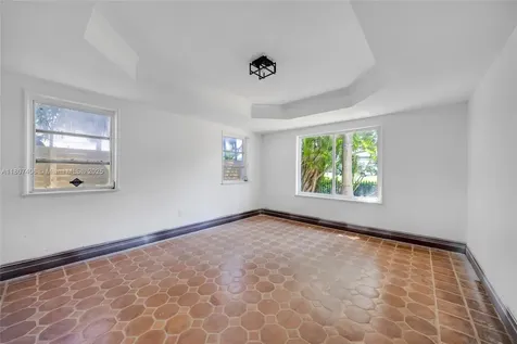 5757 Alton Road Miami Beach FL 33140