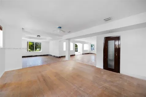 5757 Alton Road Miami Beach FL 33140
