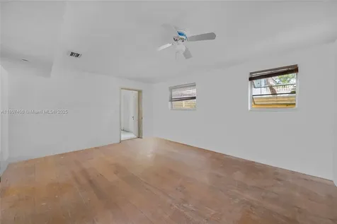 5757 Alton Road Miami Beach FL 33140