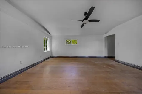 5757 Alton Road Miami Beach FL 33140