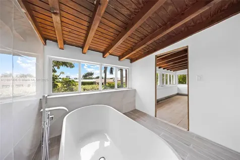 5757 Alton Road Miami Beach FL 33140