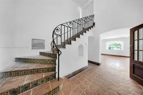 5757 Alton Road Miami Beach FL 33140