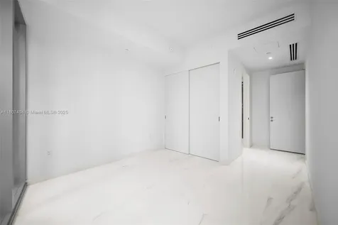 300 Biscayne Boulevard Way Miami FL 33131