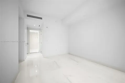 300 Biscayne Boulevard Way Miami FL 33131