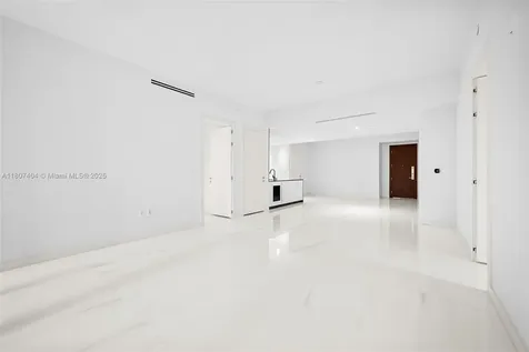 300 Biscayne Boulevard Way Miami FL 33131