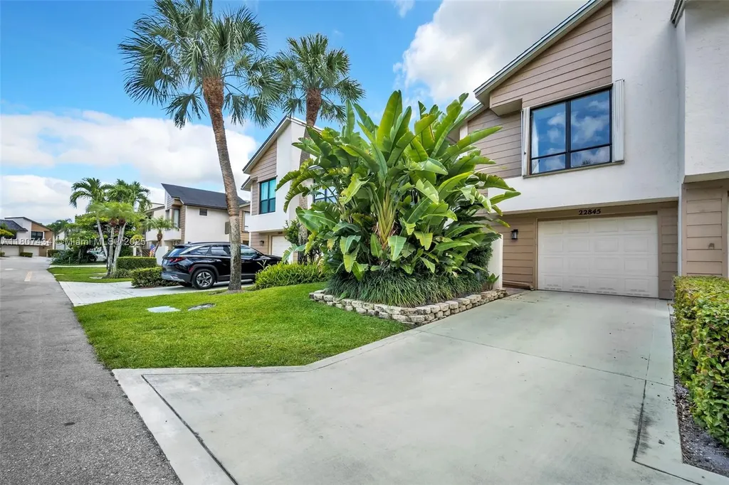 22845 Ironwedge Drive Boca Raton FL 33433