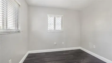 15 W 55th Street Hialeah FL 33012