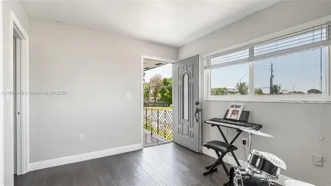 15 W 55th Street Hialeah FL 33012