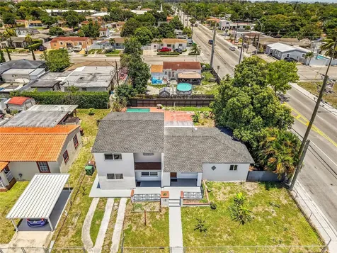 15 W 55th Street Hialeah FL 33012
