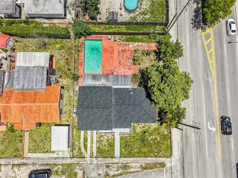 15 W 55th Street Hialeah FL 33012