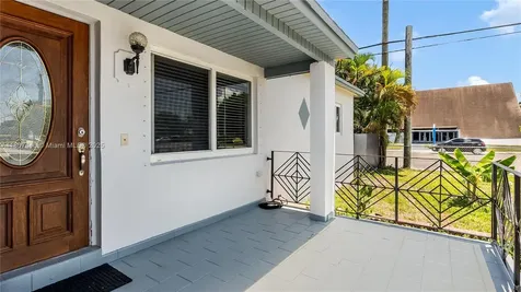 15 W 55th Street Hialeah FL 33012